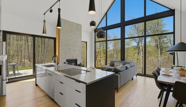 Luxury Scandinave 4BDR/Jacuzzi