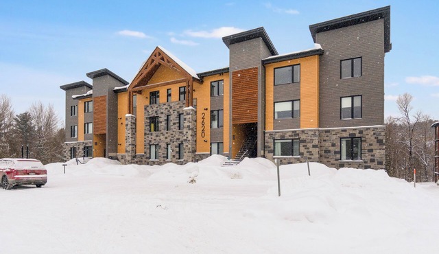 Magnificent Condo Au Coeur d'Orford