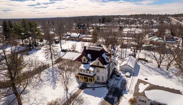 Marmora & Lake Inn Vacation Home
