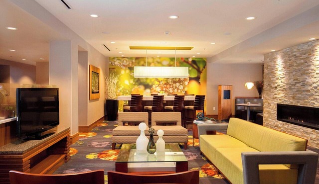 Marriott Ithaca | 2 Queen | Ithaca Commons, Finger Lakes, Indoor Pool in Ithaca
