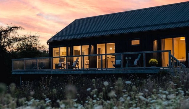 Modern Cottage near Lunenburg - Ocean Views, Pet Friendly, Expansive Deck