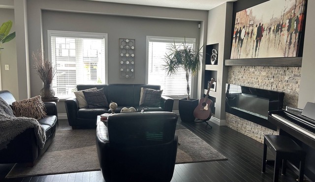 Modern Stunning House 4Bed 2.5 bath