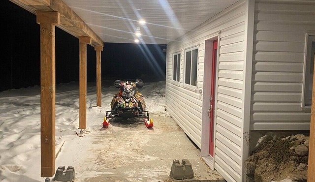 Monk chalet, snowmobile, quad, outdoor