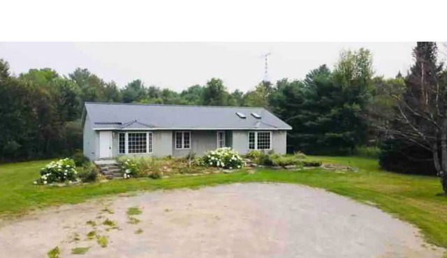 More-ish Cottage on Moore Lake