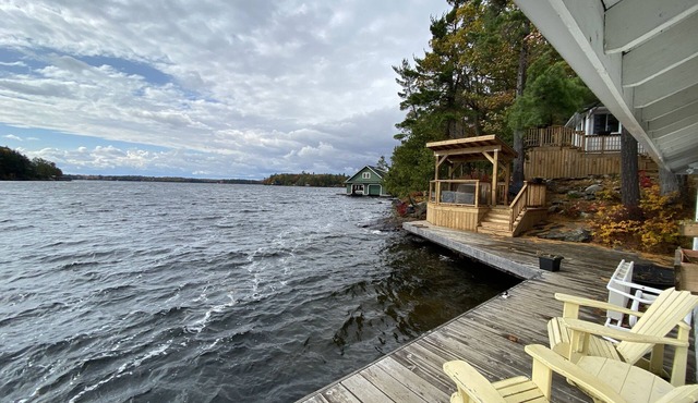 MUSKOKA Cottage Island Retreat