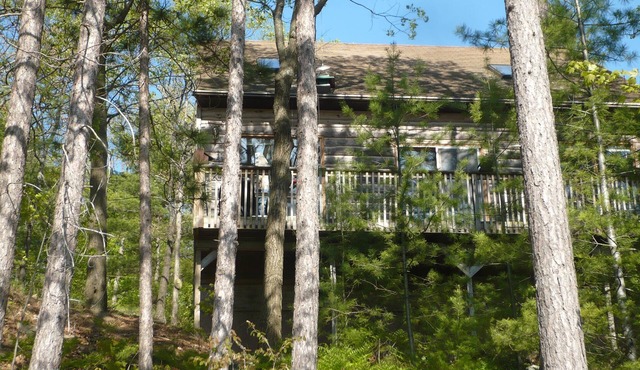 Muskoka East Bay Beautiful Lake View Southern exposure