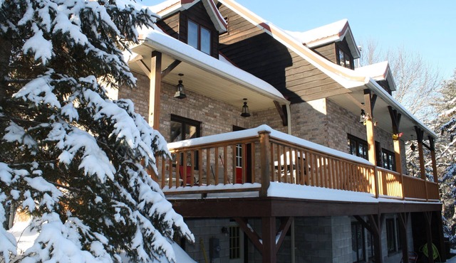 Muskoka Retreat + Hot Tub/Steam Room - Lake Kushog