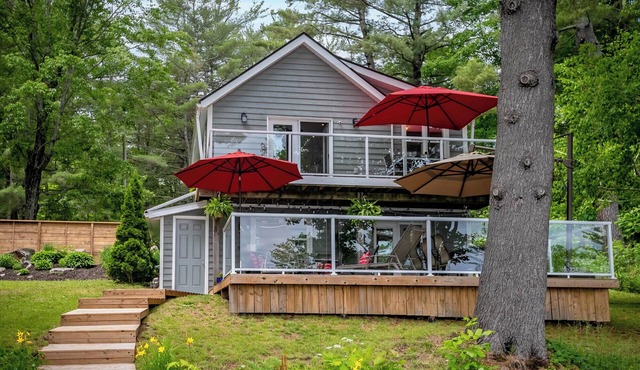 Muskoka Retreat with Barrel Sauna