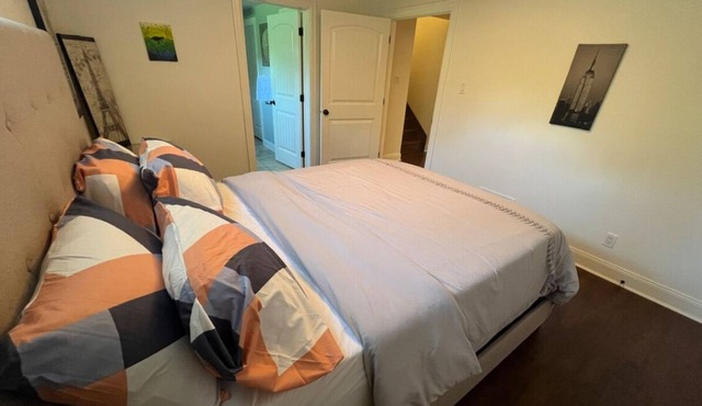 Nathan’s One Bedroom Suite