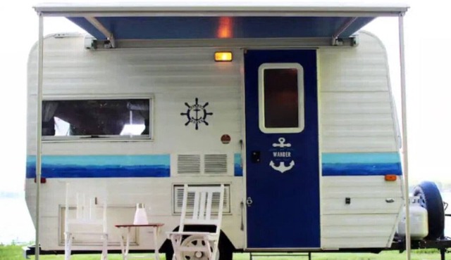 Nautical Cozy camper trailer on Lake Simcoe