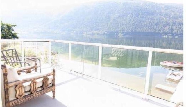Nelson Lake House