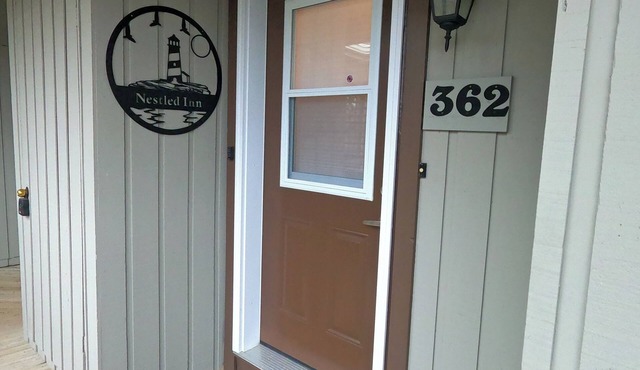 Nestled Inn - Your home away from home in Lighthouse Point