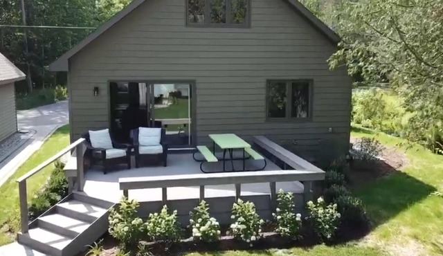 New! Beautiful Mullett Lake three bedroom cottage