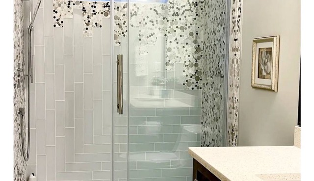 New Clean modern Entire Suite w/ Unbeatable Value.