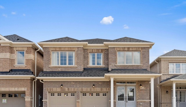 Newly Crafted Luxury Retreat ~4BR 3.5WR~ Shelburne