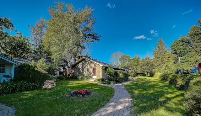 Newly renovated waterfront cottage