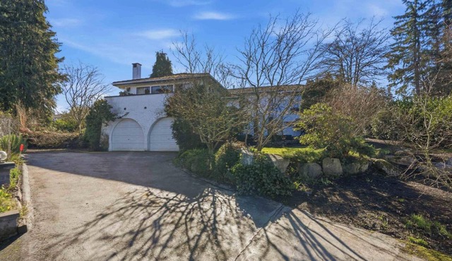 North Delta house, with private room, bathroom and free parking.