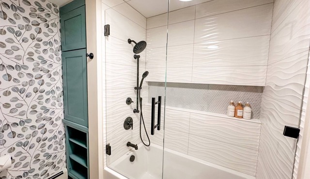 North Manitou Condo - Tranquil Water Oasis, 1 Block from the Lake - Glen Arbor