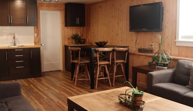 Nuestra Casa – Beautiful and spacious downstairs suite in Lake Cowichan