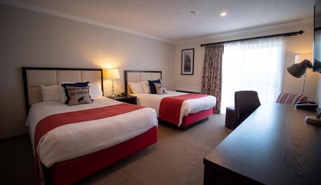 Oak Island Resort & Conference Centre