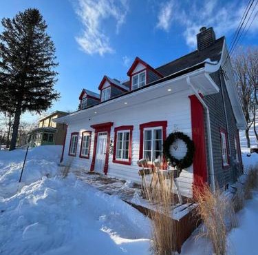 Om chalet 1 avec spa face au fleuve