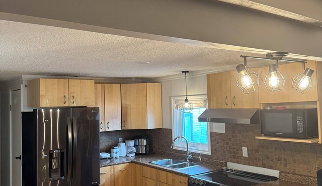 One bedroom space in a lovely house with some shared common spaces n