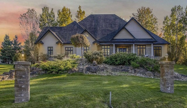 Ottawa's Finest Mansion!