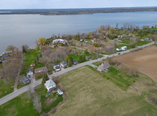 Prince Edward County-Enjoy Picton WIne Country