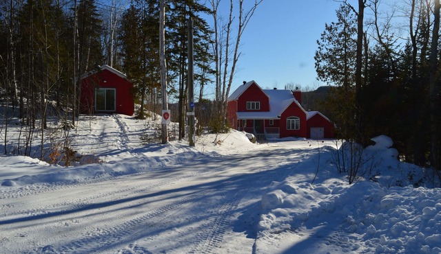 Private and Quiet - Only 2 min from Val St Côme