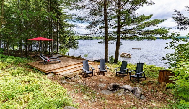 Private Cottage with a Loft on a 3 Lake Chain *Includes a Bunkie*