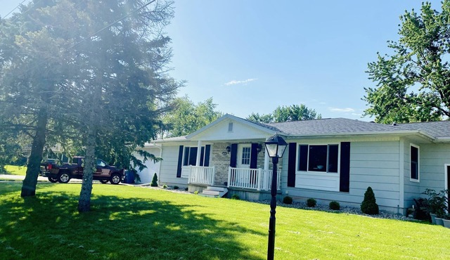 Private EAA duplex for rent - 15 min from the Airventure site! in Omro