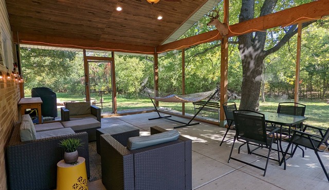 Private & quiet 🌲 O'Hare 8mi ✈️ D/T Chicago 22mi 🏙️