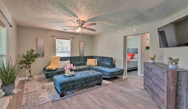 Quaint Downtown Murfreesboro Cottage w/Lush Yard