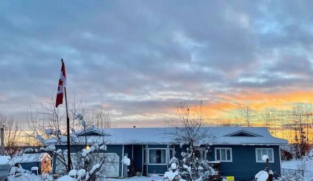 Quiet Acreage in FN very close to the community