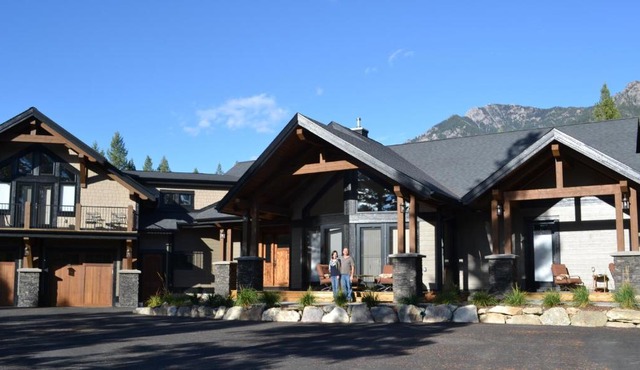 Radium Elk Park B & B