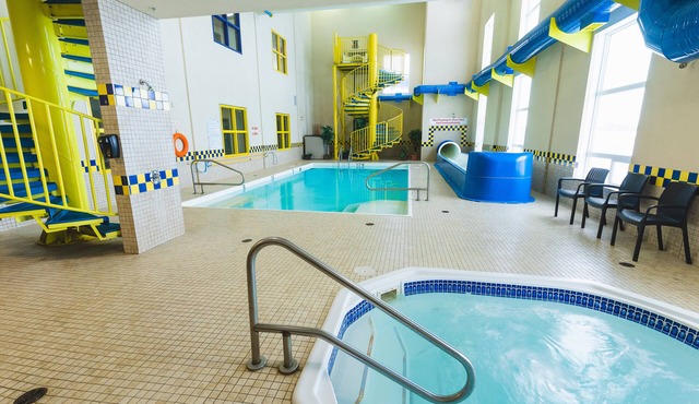 Redwood Inn & Suites - Grande Prairie