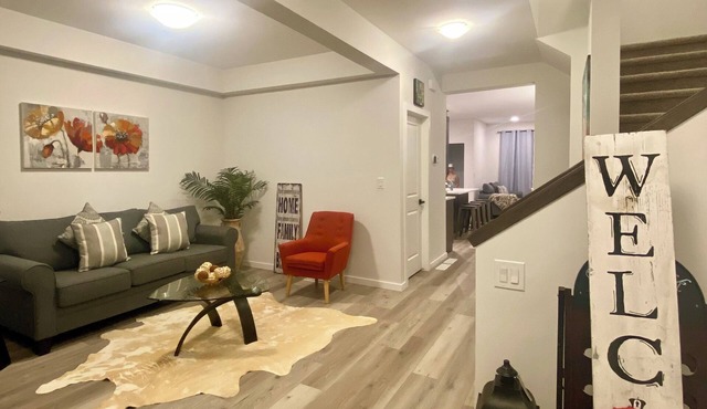 Relax in a brandnew home in WPG!3BR-3BA ,fully functional kitchen +parking +wifi