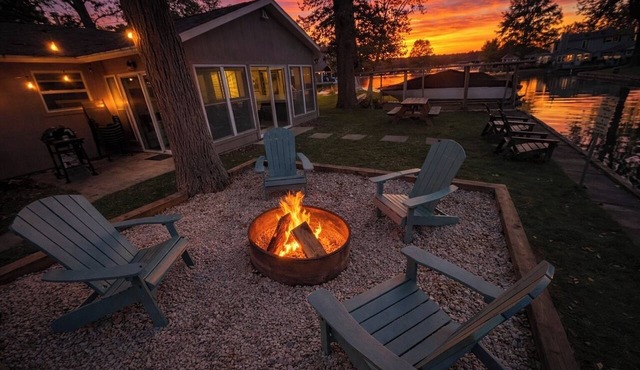 Relax Inn - Waterfront Luxury Island Cottage
