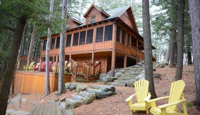 Renovated Log Cabin! 3 Bed, 2 Bath Lake Rosseau! Minett! Sunsets!