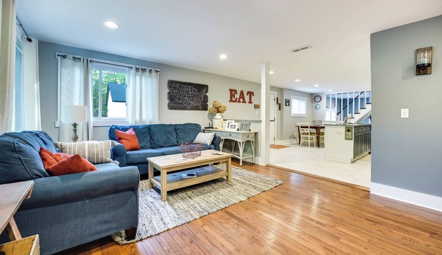 Renovated, Spacious Retreat in Union Pier!