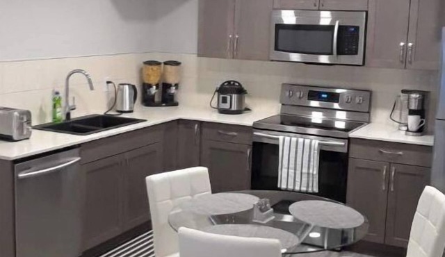 Royal Castle Suites
