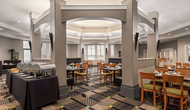 Royal Hotel Regina, Trademark Collection by Wyndham