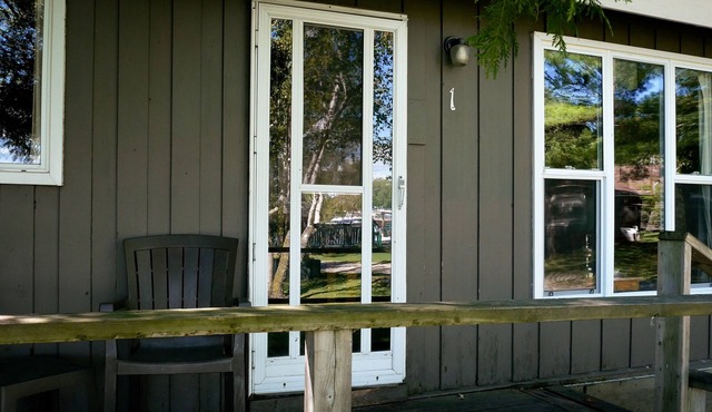 Rustic Muskoka Cabin on the Lake- Port Severn