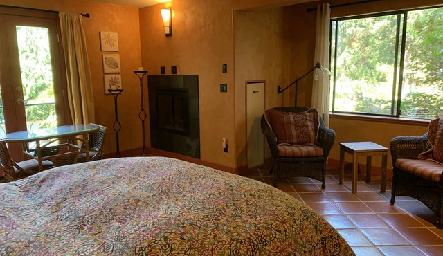 Salt Spring Carriage House B&B