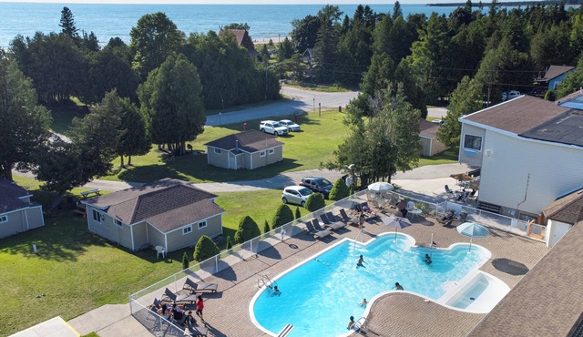 Sauble Beach Lodge