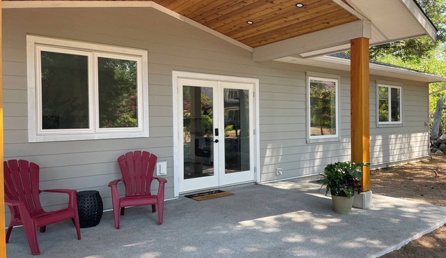 Seal Bay Guest Cottage