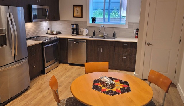 Seaside suite with Parking
