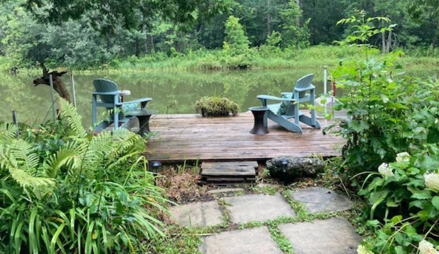 Secluded Riverfront Cottage