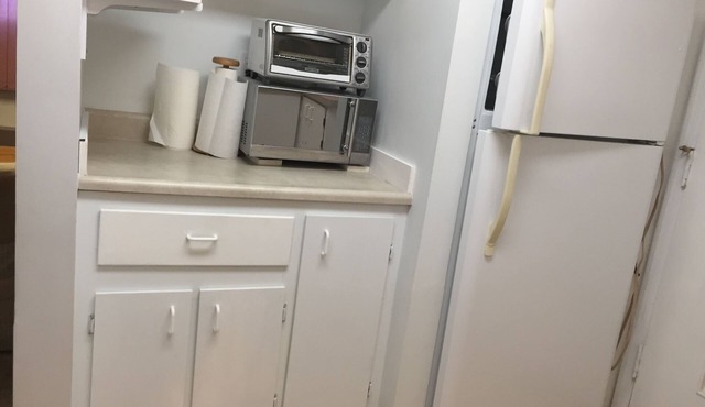 self contained,laundry free internet nFully furnished Heat &Hot water included,