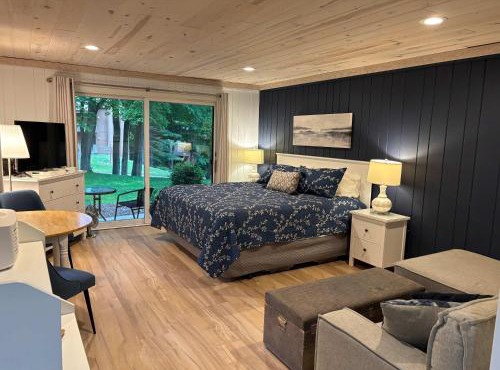 Shanty Creek, Condo, Golf ,Sleeps 4, Pets welcome!
